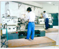 生产TEREX矿车千亿官方端网站登录入口车间 生产TEREX矿车千亿官方端网站登录入口车间